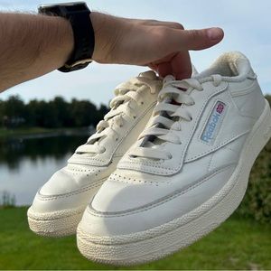 Reebok Classics 8.5W/7 Mens